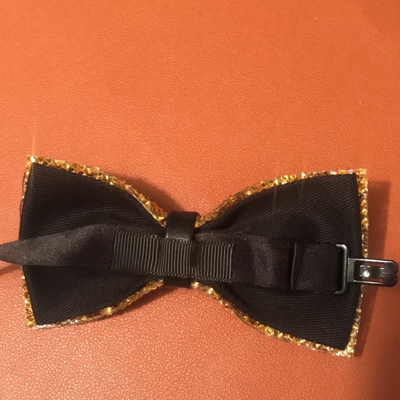 Sparkling Gold Crystal Bow Tie - Picture 13 of 15